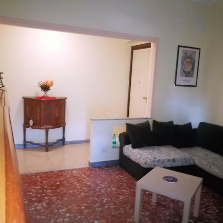 Vila Happy House Mare Di Roma Lido di Ostia Exteriér fotografie